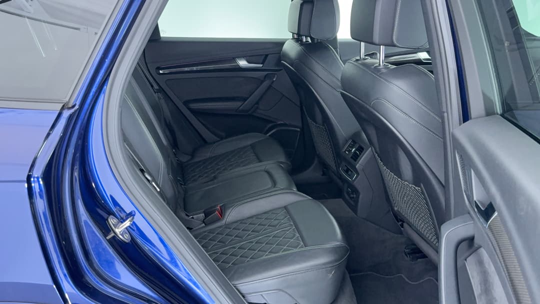 2021 Audi Sq5 3.0 Tdi Quattro Mhev, Automatic, 60383 km, Right Side Rear Door Cabin View