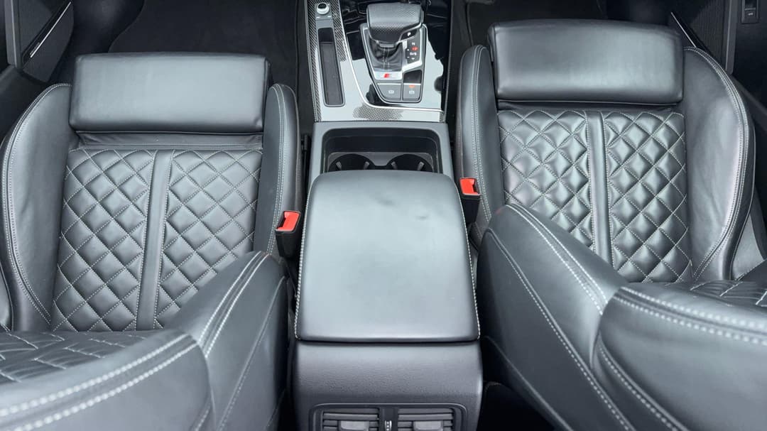 2021 Audi Sq5 3.0 Tdi Quattro Mhev, Automatic, 60383 km, Center Console