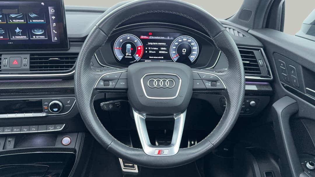 2021 Audi Sq5 3.0 Tdi Quattro Mhev, Automatic, 60383 km, Steering Wheel Close-up