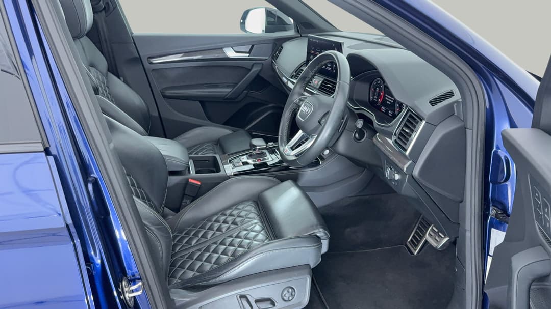 2021 Audi Sq5 3.0 Tdi Quattro Mhev, Automatic, 60383 km, Right Side Front Door Cabin View