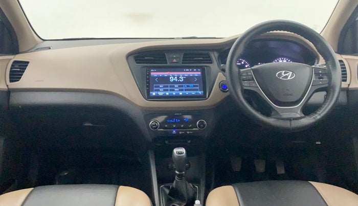 2016 Hyundai Elite i20 ASTA 1.2, Petrol, Manual, 32,920 km, Dashboard View