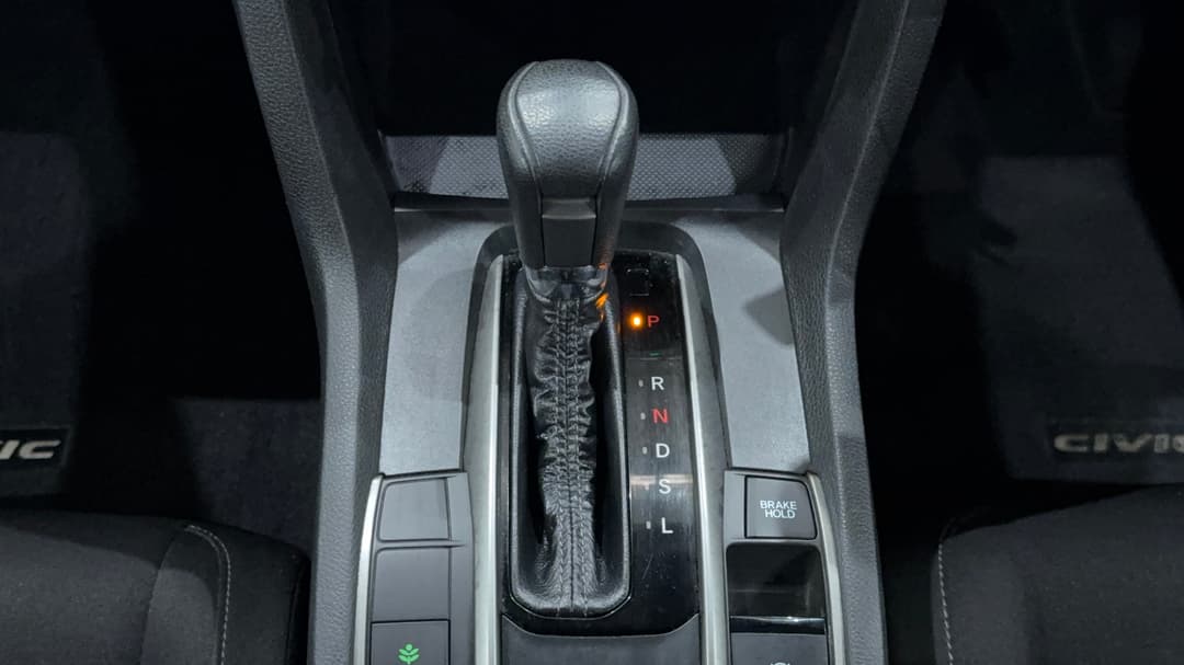 2017 Honda Civic Vti, Automatic, 94901 km, Gear Lever 