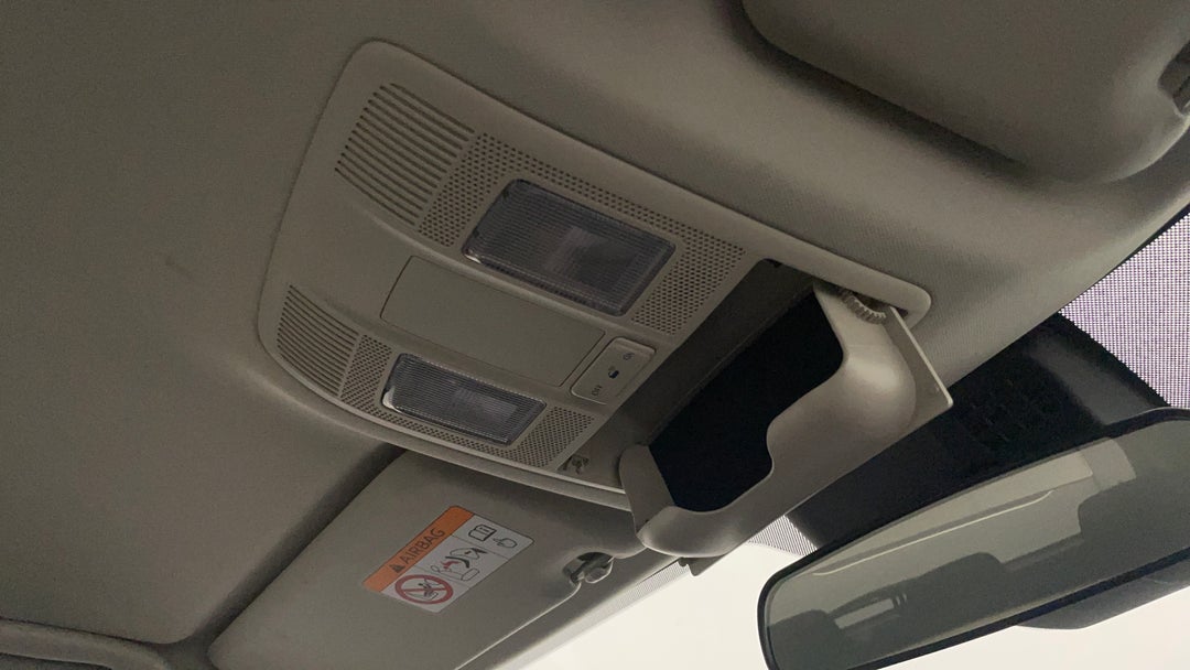 On-Roof Controls/Sunglass holder