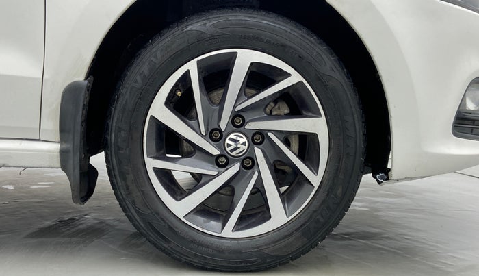 2017 Volkswagen Polo COMFORTLINE 1.2L PETROL, Petrol, Manual, 29,257 km, Right Front Wheel
