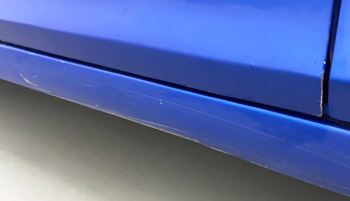 2014 Hyundai Eon MAGNA +, Petrol, Manual, 78,428 km, Left running board - Minor scratches