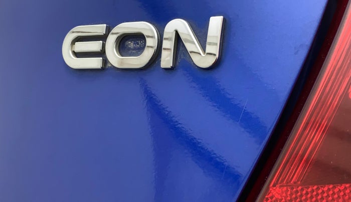 2014 Hyundai Eon MAGNA +, Petrol, Manual, 78,428 km, Dicky (Boot door) - Minor scratches
