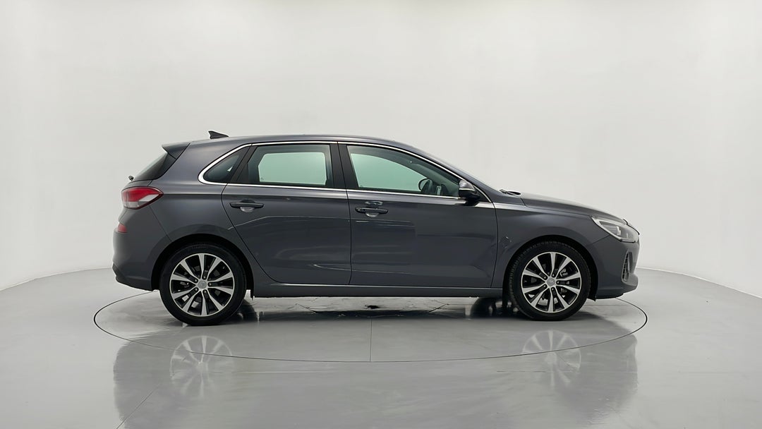2019 Hyundai i30 Premium, Automatic, 31452 km, Right Side View