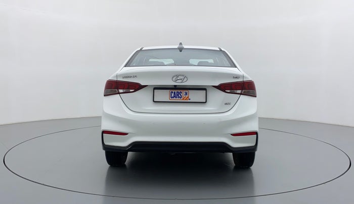 2018 Hyundai Verna 1.6 SX (O) CRDI MT, Diesel, Manual, 49,259 km, Back/Rear View
