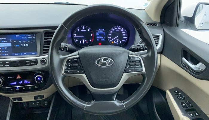 2018 Hyundai Verna 1.6 SX (O) CRDI MT, Diesel, Manual, 49,259 km, Steering Wheel Close-up