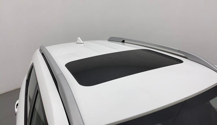 2019 Hyundai VENUE SX 1.0 TURBO, Petrol, Manual, 99,715 km, Roof - Slightly dented