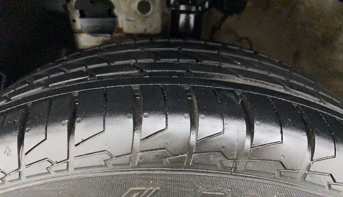 2019 Hyundai VENUE SX 1.0 TURBO, Petrol, Manual, 99,715 km, Left Front Tyre Tread