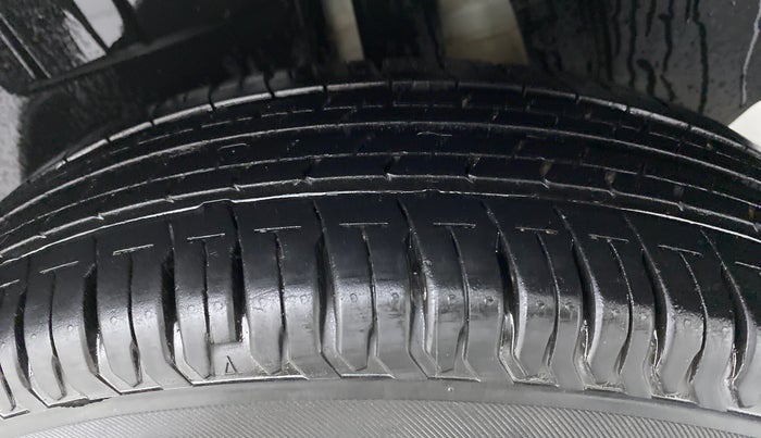 2019 Maruti Dzire VXI, Petrol, Manual, 13,588 km, Left Rear Tyre Tread