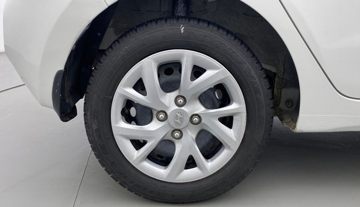 2017 Hyundai Grand i10 MAGNA 1.2 KAPPA VTVT, Petrol, Manual, 9,429 km, Right Rear Wheel