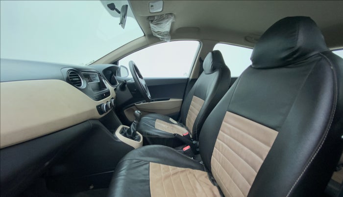2017 Hyundai Grand i10 MAGNA 1.2 KAPPA VTVT, Petrol, Manual, 9,429 km, Right Side Front Door Cabin