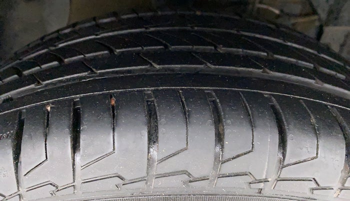 2021 Maruti S Cross ZETA 1.5, Petrol, Manual, 16,158 km, Right Front Tyre Tread