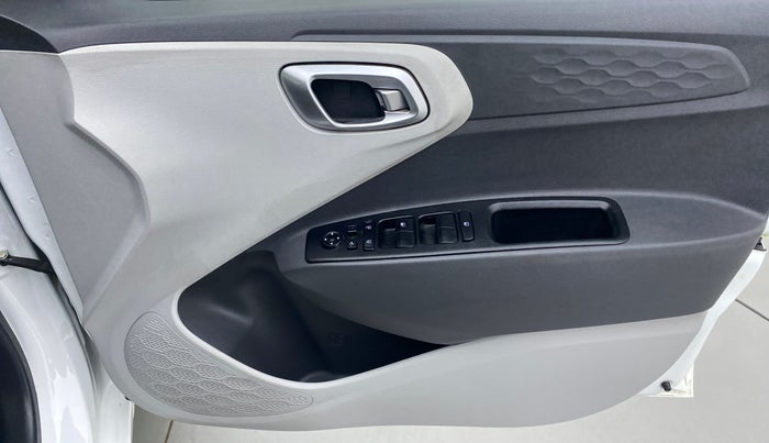 2020 Hyundai GRAND I10 NIOS SPORTZ PETROL, Petrol, Manual, 12,399 km, Driver Side Door Panels Control
