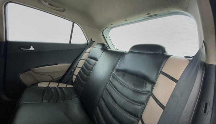 2015 Hyundai Grand i10 SPORTZ 1.2 KAPPA VTVT, Petrol, Manual, 31,091 km, Right Side Rear Door Cabin