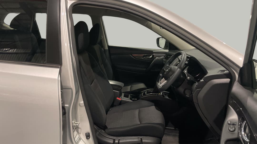 2022 Nissan X-trail St (2WD), Automatic, 45636 km, Right Side Front Door Cabin View