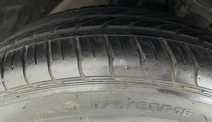 2017 Tata TIGOR XZ 1.2 REVOTRON OPT, Petrol, Manual, 40,779 km, Left Front Tyre Tread