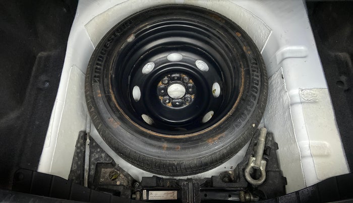 2017 Tata TIGOR XZ 1.2 REVOTRON OPT, Petrol, Manual, 40,779 km, Spare Tyre