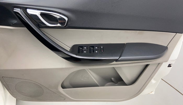 2017 Tata Tiago XZ 1.2 REVOTRON, Petrol, Manual, 12,788 km, Driver Side Door Panels Control