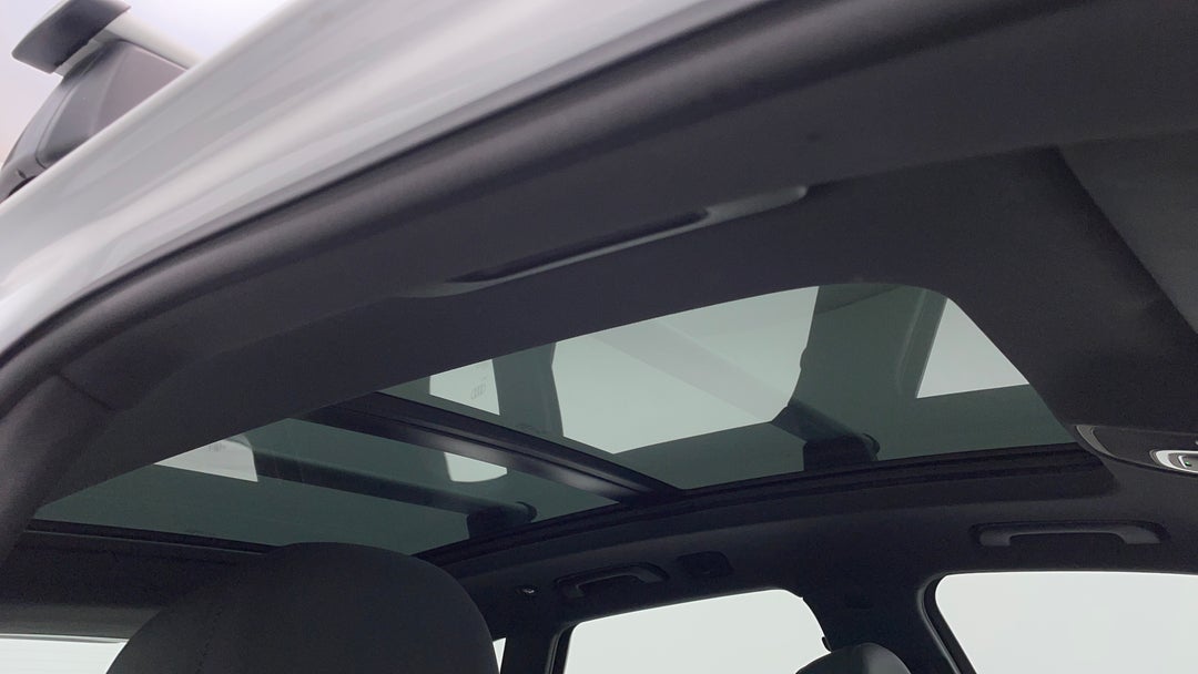Interior Sunroof/Moonroof