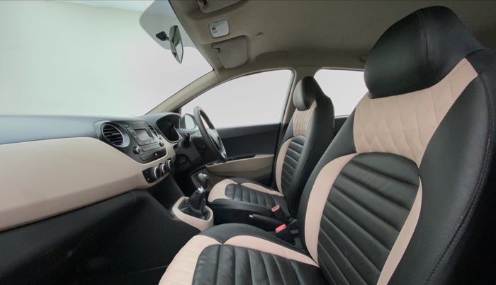 2016 Hyundai Grand i10 SPORTS 1.2 VTVT, Petrol, Manual, 20,564 km, Right Side Front Door Cabin