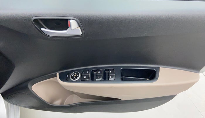 2016 Hyundai Grand i10 SPORTS 1.2 VTVT, Petrol, Manual, 20,564 km, Driver Side Door Panels Control
