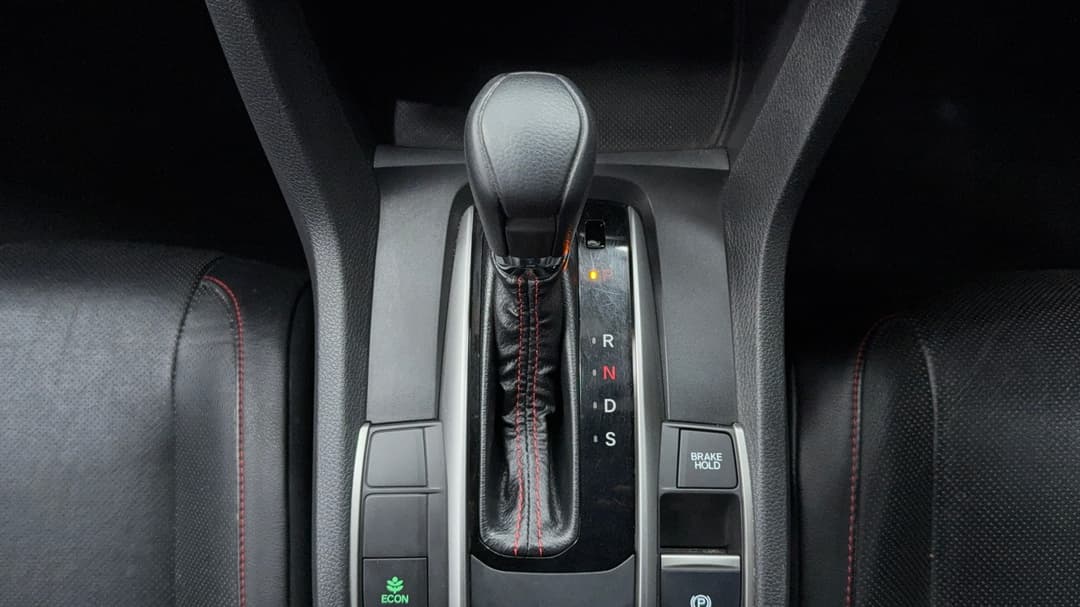 2020 Honda Civic Rs, Automatic, 109347 km, Gear Lever 