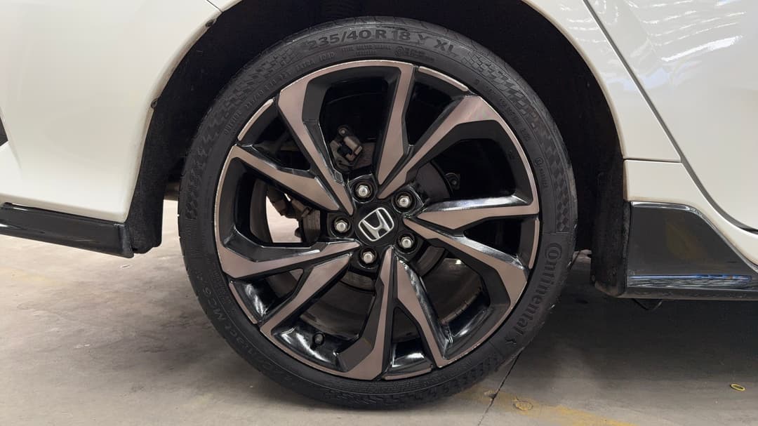 2020 Honda Civic Rs, Automatic, 109347 km, Right Rear Wheel