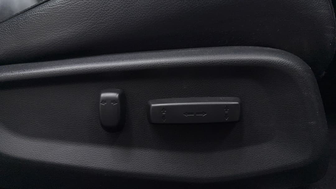 2020 Honda Civic Rs, Automatic, 109347 km, Drivers Side Adjustment Panel
