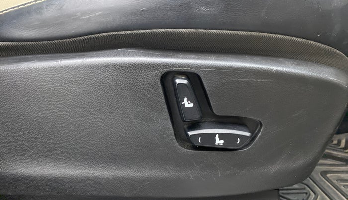 2021 MG HECTOR SHARP 2.0 DIESEL, Diesel, Manual, 94,367 km, Driver Side Adjustment Panel