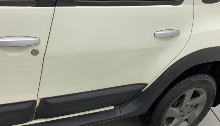2014 Renault Duster 110 PS RXL ADVENTURE, Diesel, Manual, 1,01,055 km, Rear left door - Slightly dented