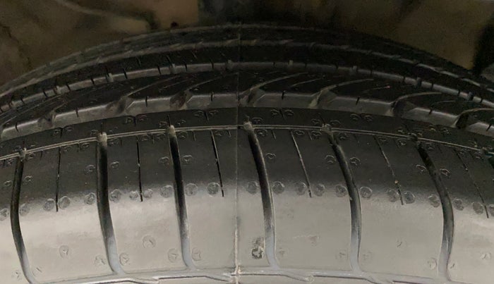 2019 KIA SELTOS GTK 1.4 PETROL, Petrol, Manual, 91,486 km, Right Front Tyre Tread