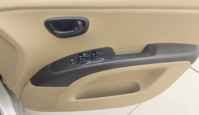 2016 Hyundai i10 MAGNA 1.1, Petrol, Manual, 79,148 km, Driver Side Door Panels Control