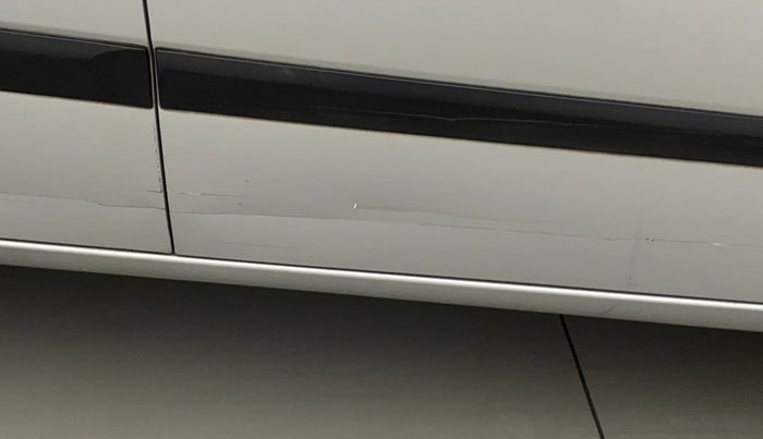 2016 Hyundai i10 MAGNA 1.1, Petrol, Manual, 79,148 km, Right running board - Minor scratches