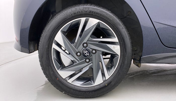 2021 Hyundai NEW I20 ASTA (O) 1.5 CRDI MT, Diesel, Manual, 13,315 km, Right Rear Wheel