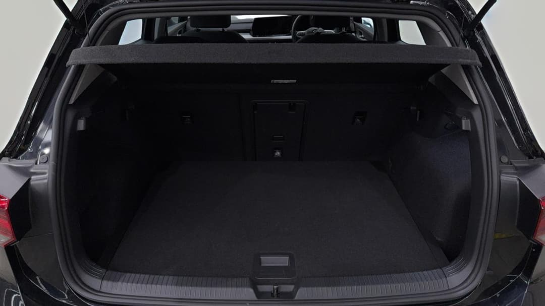 2021 Volkswagen Golf 110tsi Life, Automatic, 34745 km, Boot Inside View