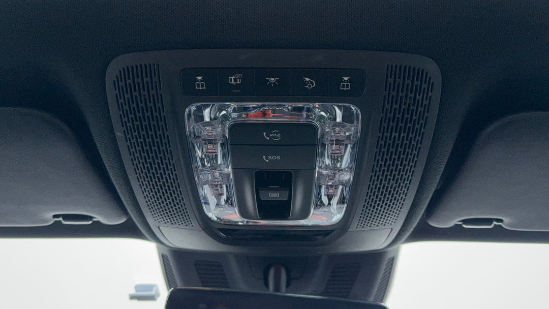 On-Roof Controls/Sunglass holder