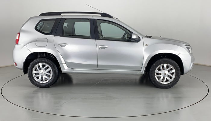2014 Nissan Terrano XL P, Petrol, Manual, 43,435 km, Right Side View