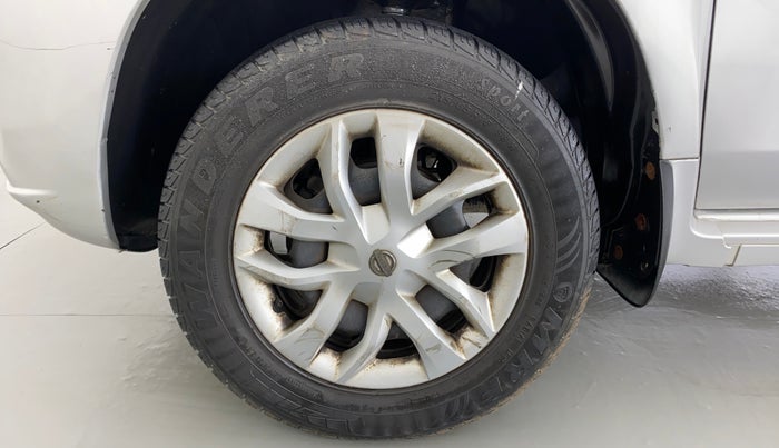 2014 Nissan Terrano XL P, Petrol, Manual, 43,435 km, Left Front Wheel