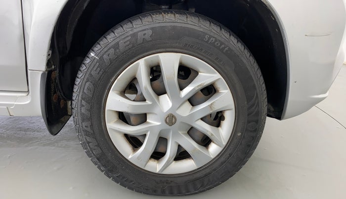 2014 Nissan Terrano XL P, Petrol, Manual, 43,435 km, Right Front Wheel