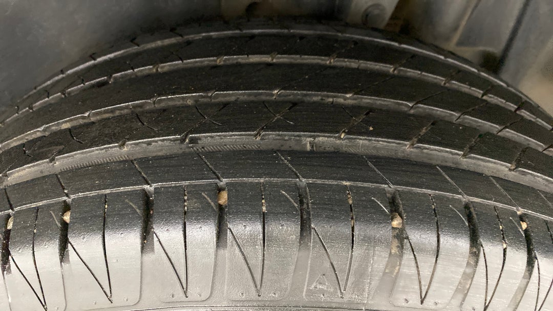 Left Rear Tyre Tread