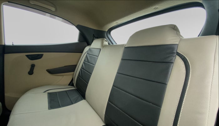 2015 Hyundai Eon ERA PLUS, Petrol, Manual, 32,322 km, Right Side Rear Door Cabin