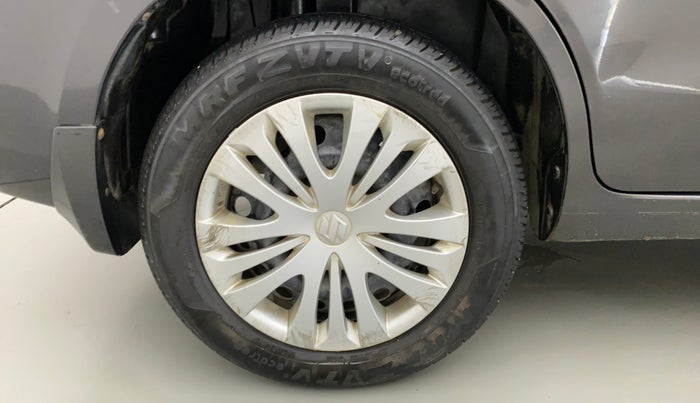 2015 Maruti Ertiga VXI CNG, CNG, Manual, 67,478 km, Right Rear Wheel