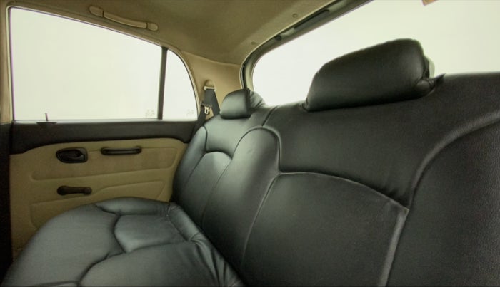 2011 Hyundai Santro Xing GLS, Petrol, Manual, 56,061 km, Right Side Rear Door Cabin