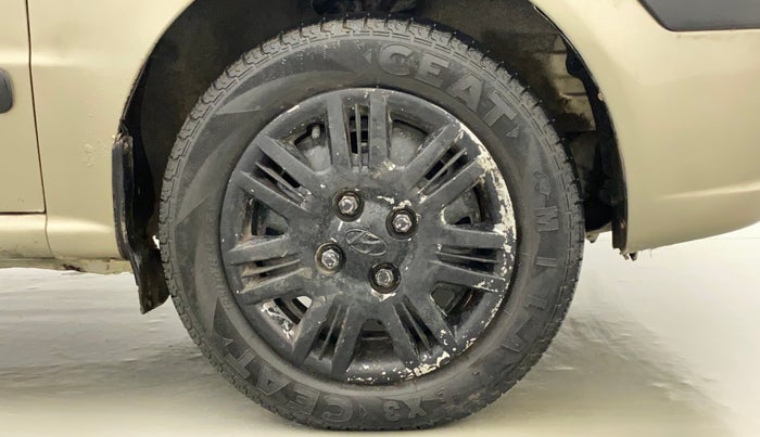 2011 Hyundai Santro Xing GLS, Petrol, Manual, 56,061 km, Right Front Wheel