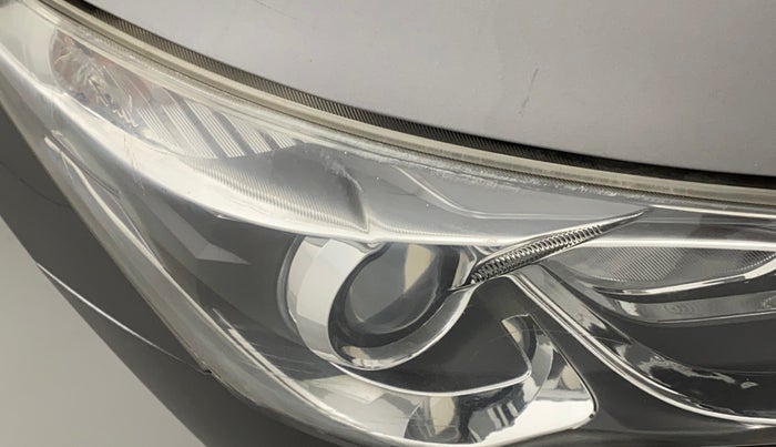 2016 Maruti Ciaz VXI, Petrol, Manual, 39,516 km, Right headlight - Minor scratches