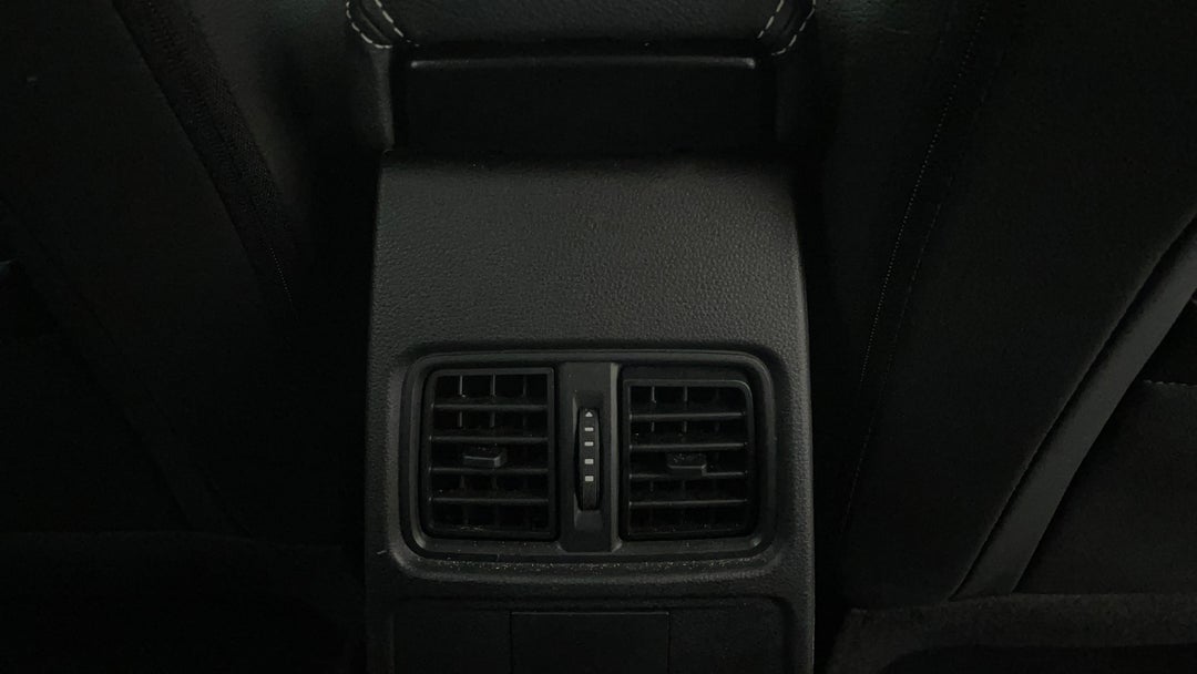 Rear A/C Vent