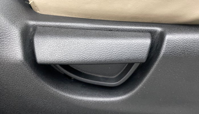 2020 Hyundai NEW SANTRO SPORTZ CNG, CNG, Manual, 49,982 km, Driver Side Adjustment Panel